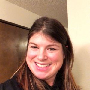 Meet your Posher, Hillary